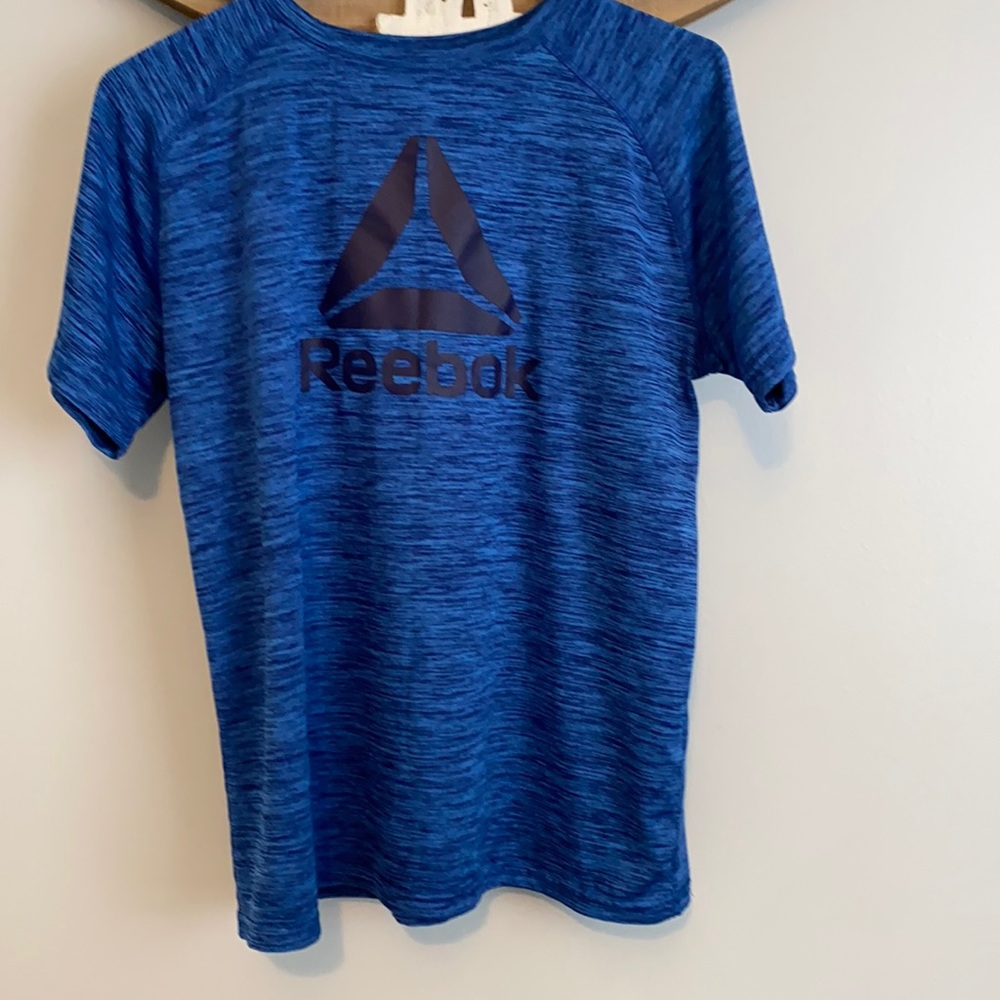 VGUC Reebok dry fit T-shirt